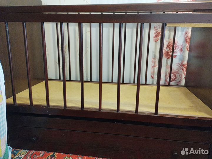 Кроватка-маятик