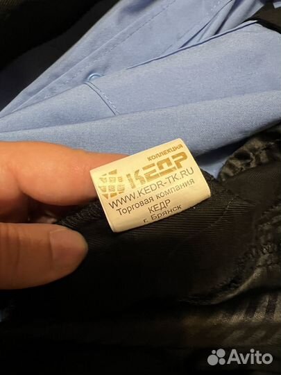 Куртка и рубашка охранника