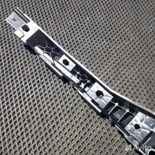 Крепление бампера переднее правое Chery Tiggo 4