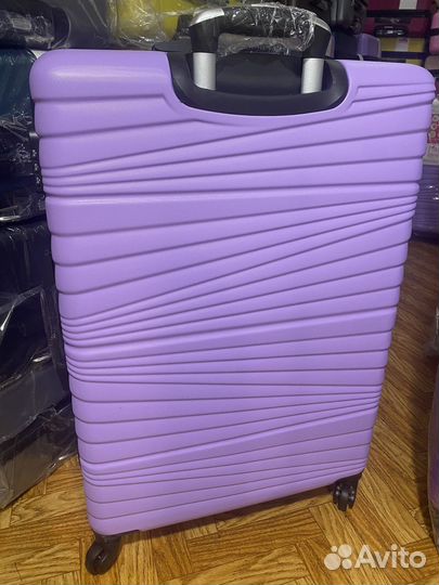 Чемодан на колесах большой