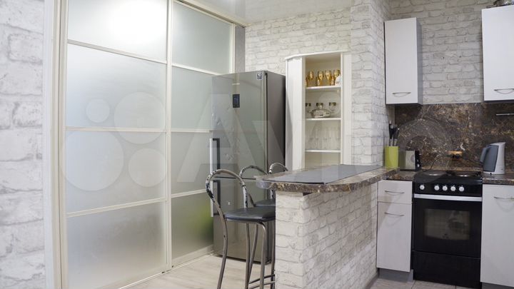 2-к. квартира, 54,1 м², 1/10 эт.