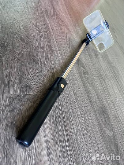 Палка для селфи + штатив с bluetooth пультом