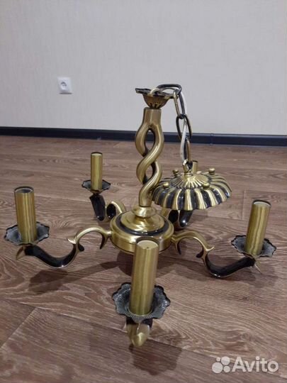 Люстра на пять рожков