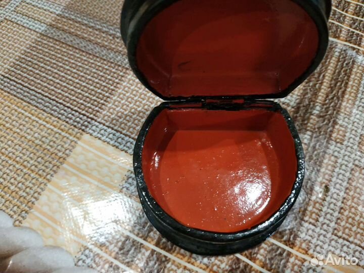Лаковая шкатулка Мстера 