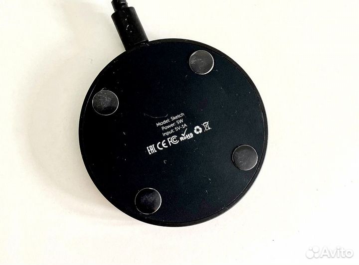 Беспроводная зарядка для телефона