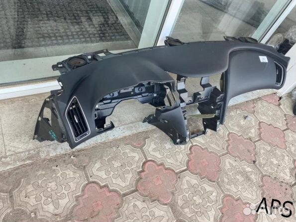 Торпедо с подушкой Инфинити ку 50 оригинал бу