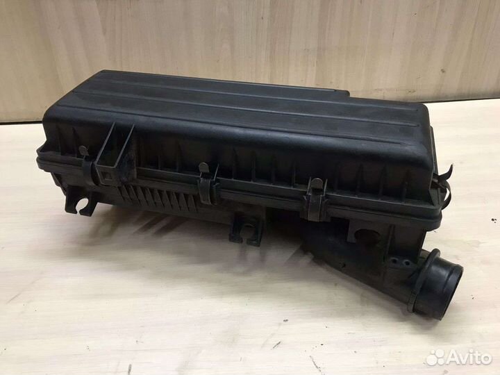 Корпус воздушного фильтра kia rio 1