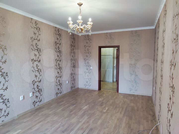 2-к. квартира, 65 м², 3/16 эт.