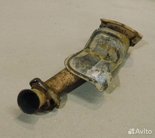 Труба приемная VW Golf 2