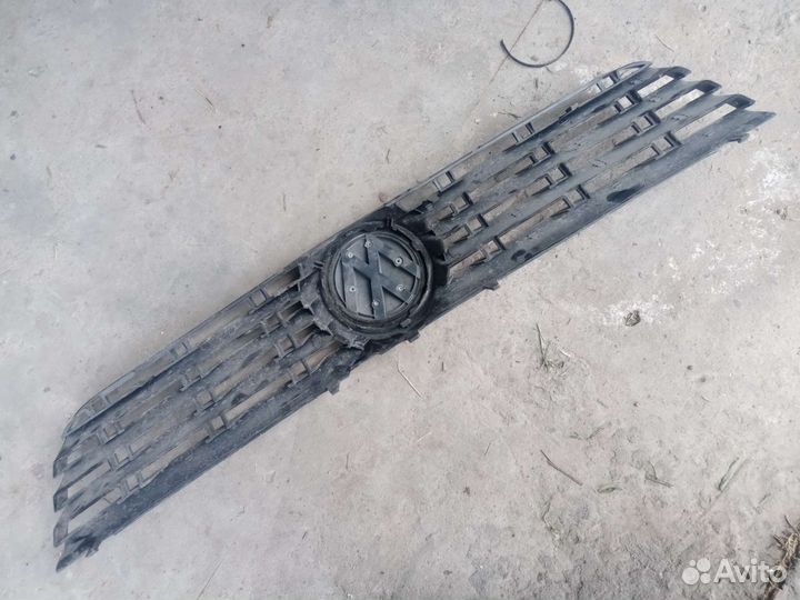 Решетка радиатора на Фольксваген b5