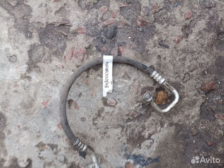 Трубка между компрессором и конденсатором Лада Лар