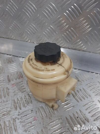 Бачок гура Hyundai Accent LC G4EC 2006