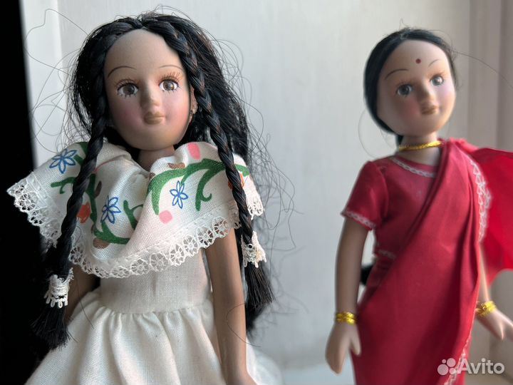 Кукла фарфоровая коллекционная