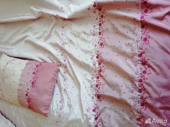 Пододеяльник-покрывало, 4 наволочки и 2 подушки