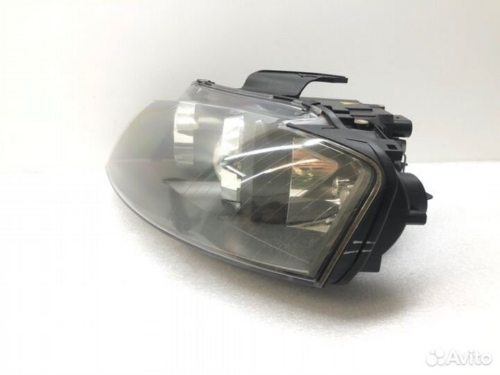 Фара передняя левая Audi A3 8P 2007