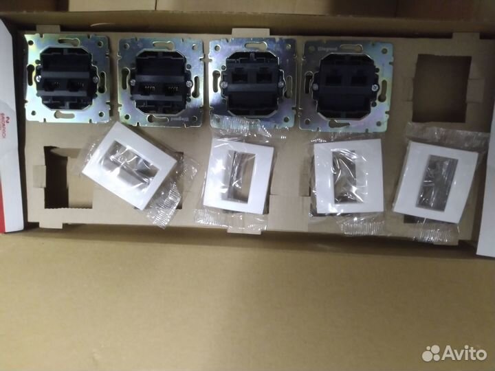 Розетка компьютерная Legrand 774231