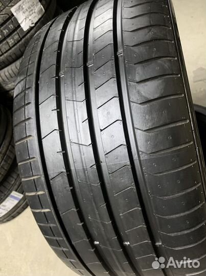 Pirelli P Zero 275/35 R20 102Y