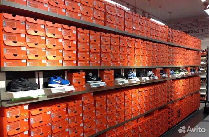 Комплектовщик обуви от 15 смен Вахта с питанием