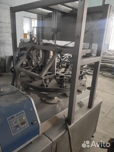 Автомат пюр пак для приклеивания крышек Я1-апк-1