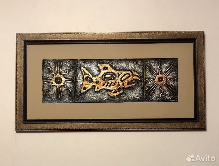 Декоративное панно из толстой кожи