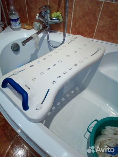 Сиденье для ванны поворотное Ortonika lux 330