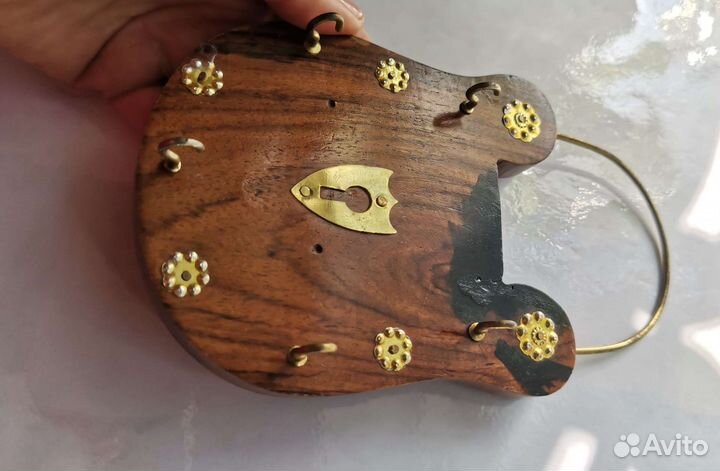 Ключница настенная из дерева