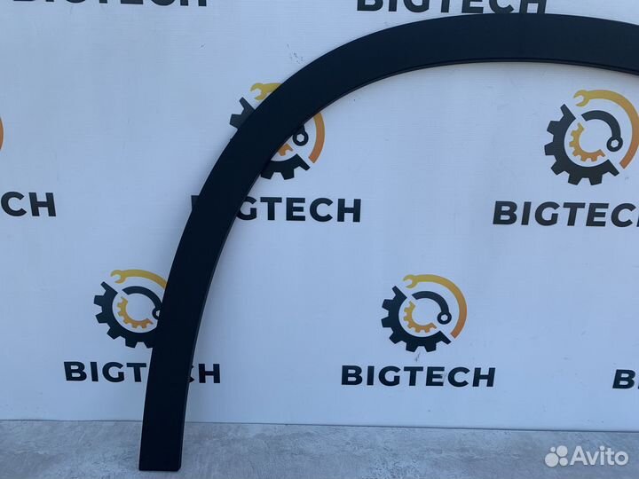 Накладка переднего крыла Mercedes A1568852422