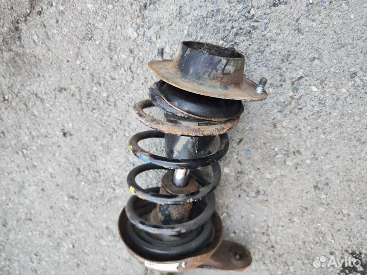 Кулак поворотный в сборе левый Дэу Нексия