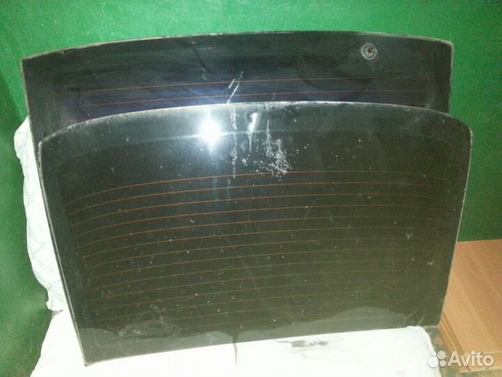 Задние стекло приора гранта калина