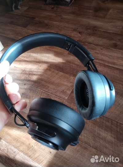 Беспроводные большие наушники