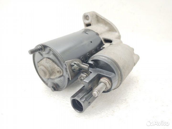 Стартер Audi A4 B7 2.0 2007