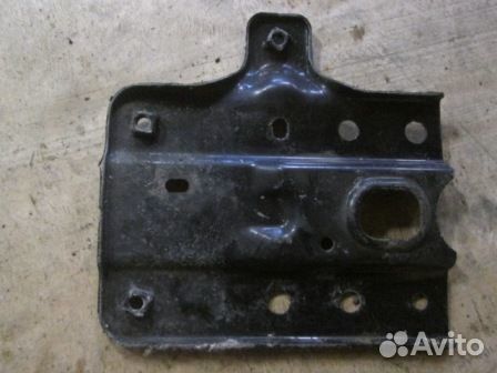 Крепление акб (корпус подставка) Hyundai Getz 2002