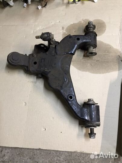 Рычаг нижний toyota land cruiser 200