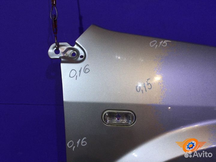 Крыло переднее правое Ford Fusion хетчбэк fyja