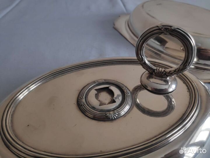 Блюдо овальное с крышкой. Англия