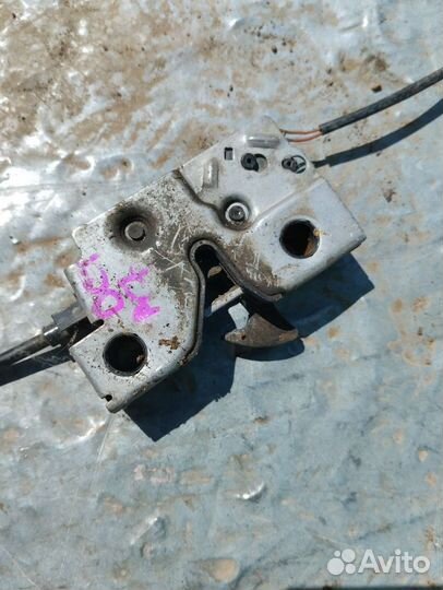 Замок капота Шкода Октавия А7