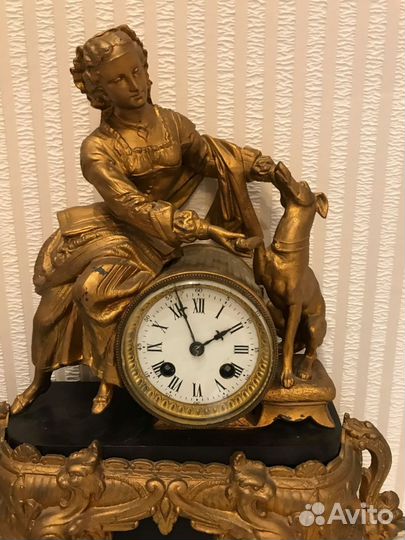 Старинные каминные часы