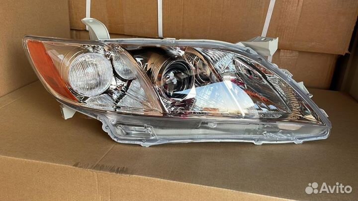 Галогеновые фары Toyota Camry 40