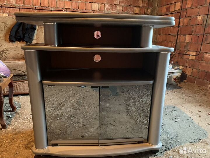 Подставка для телевизора