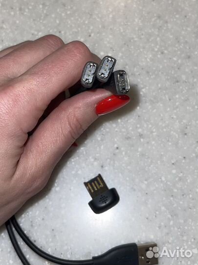 Зарядки 3шт Fitbit Charge, 1шт Fitbit Ionic