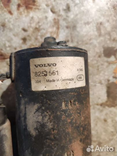 Стартер Volvo 8251551