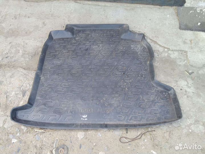 Коврик в багажник
