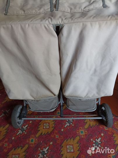 Коляска для двойни