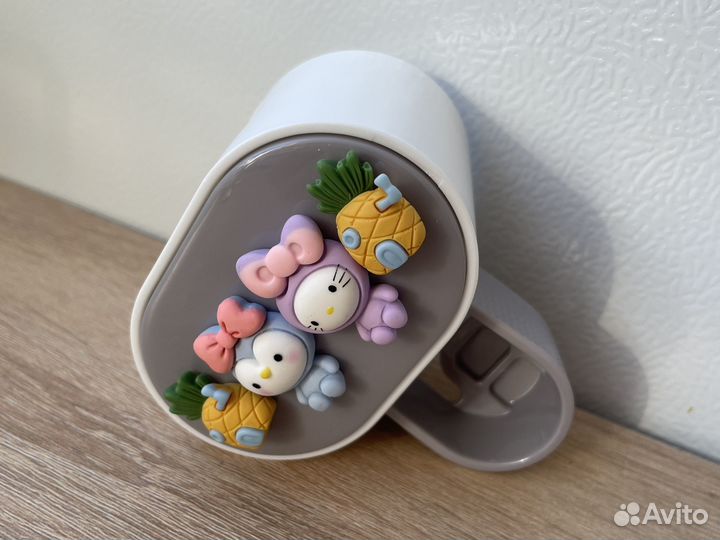 Дозатор для зубной пасты новый