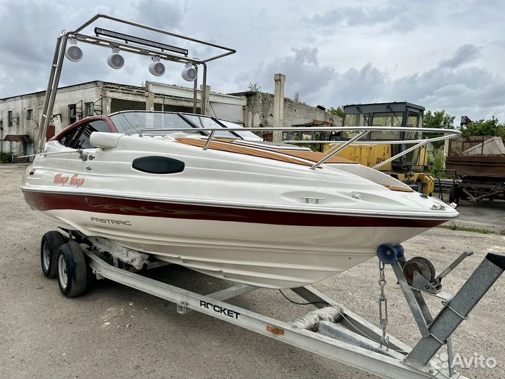 Катер Regal 2150
