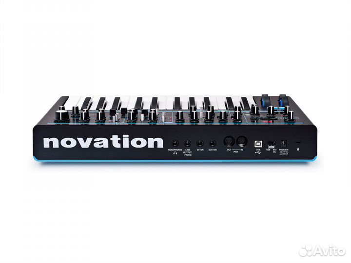 Novation Bass Station II синтезатор