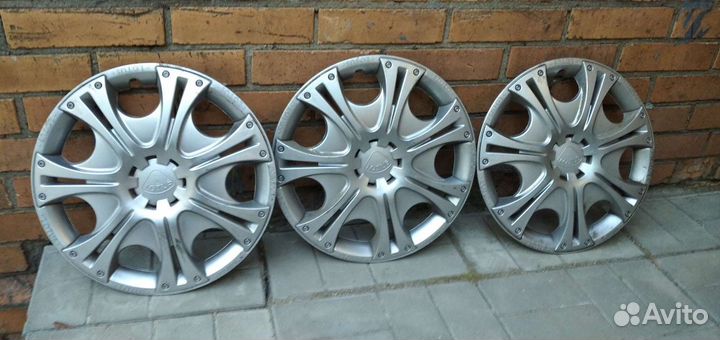 Колпаки R15 универсальные