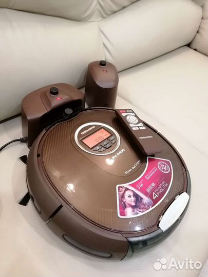 Робот пылесос Redmond RV R400