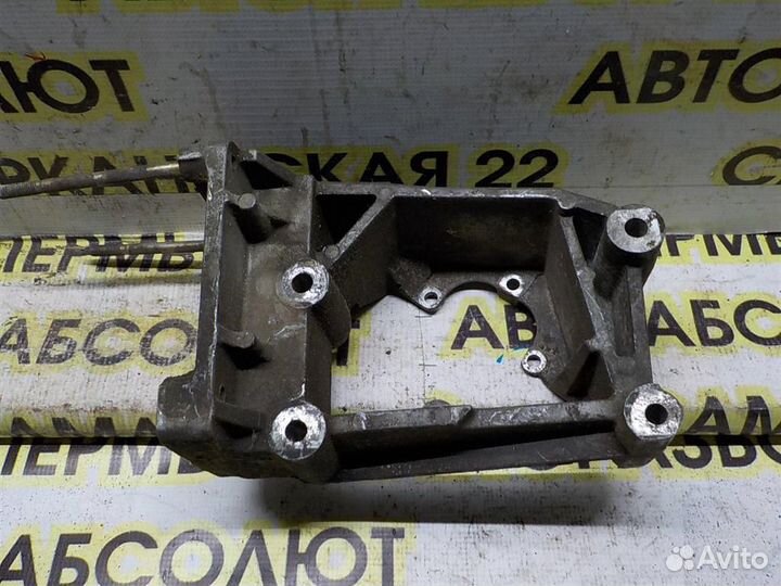 Кронштейн гидроусилителя Ford Explorer II (UN105