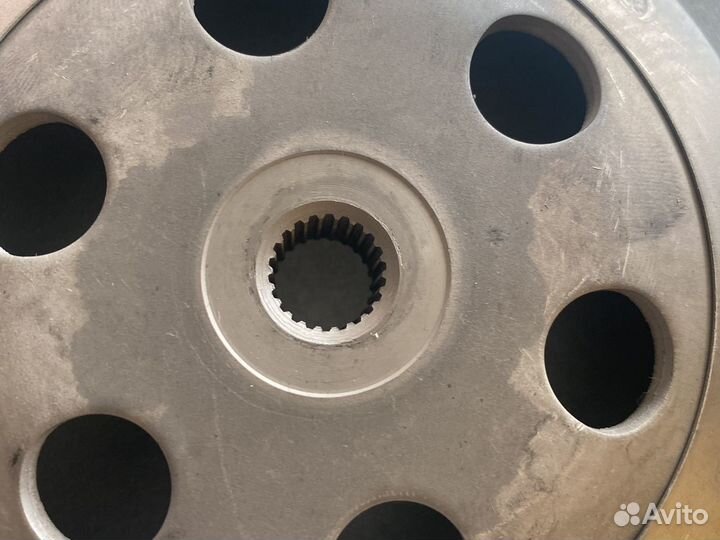 Вариатор задний (сцепление центробежное) в сборе